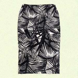 Elizabeth And James Skirt Womens‎ 4 Black White Floral Pencil